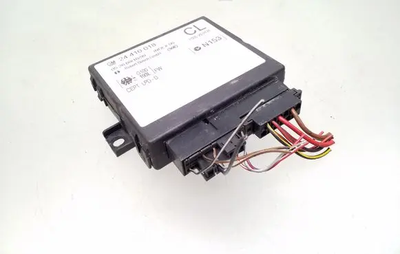 Opel Zafira A Comfort/convenience module 24410018