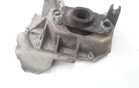 Nissan Note (E11) Gearbox mounting bracket 11254AX600 8200352861