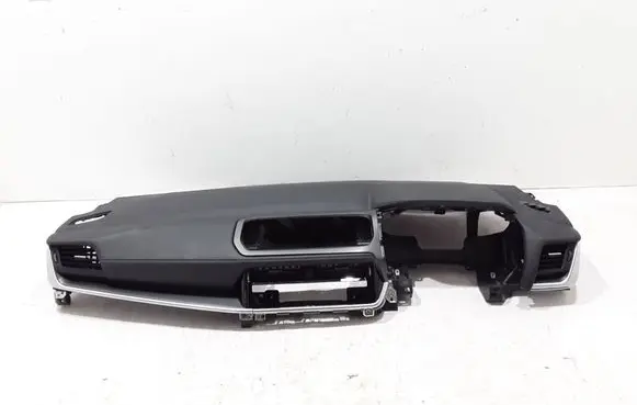 Nissan Qashqai J12 Dashboard 682006UA2A