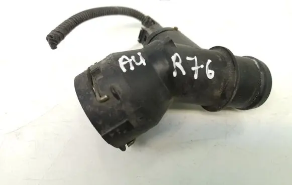 Volkswagen Golf V Engine coolant pipe/hose 1K0122291AD 06A919501