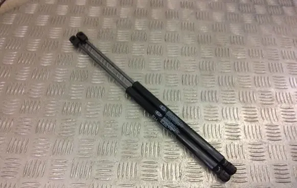 KIA Sportage Tailgate/trunk strut/damper 81780-3W000