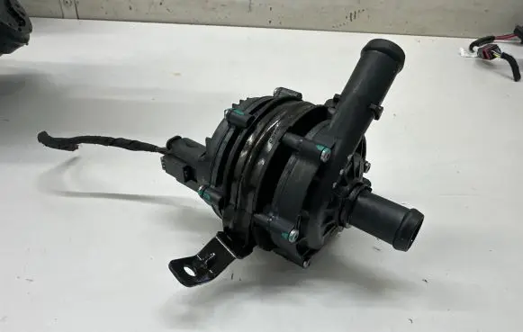 Smart #1 Electric auxiliary coolant/water pump P8892311003