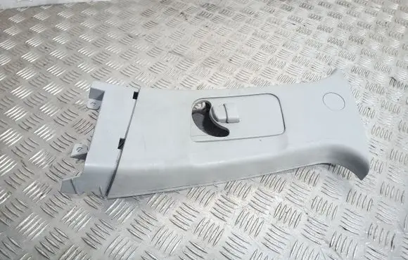 Mitsubishi Outlander (B) pillar trim (top) 7211A137