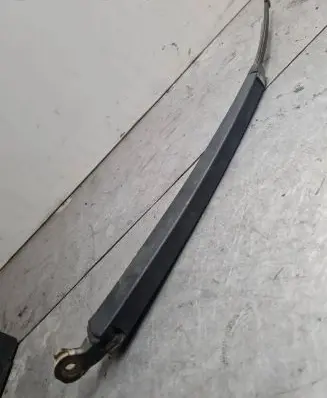 Volkswagen Transporter - Caravelle T5 Rear wiper blade arm TG23C18