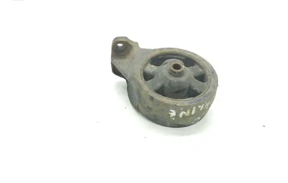 Hyundai Sonata Engine mount bracket