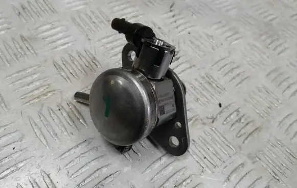 Citroen e-C3 Fuel injection high pressure pump 9841157780 35068C