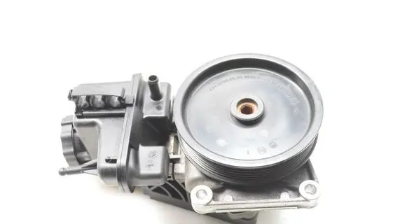 Mercedes-Benz C W204 Power steering pump A0064661501