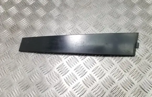 Volkswagen PASSAT B7 Front door glass trim molding 3C4837902