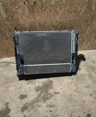 BMW 3 E90 E91 Radiator set 1137328144 7561711