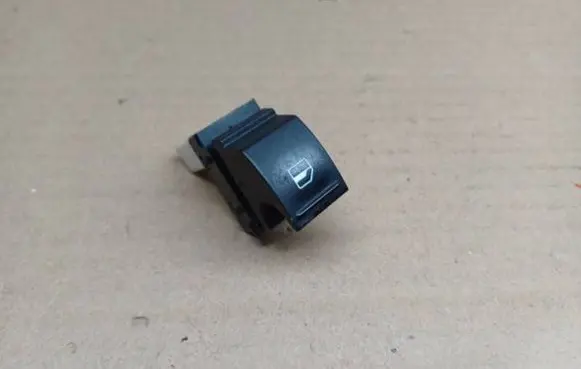 Skoda Fabia Mk3 (NJ) Electric window control switch 5J0959855 321401S