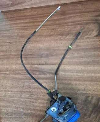 Audi A8 S8 D2 4D Rear door lock 4D0185A PU109