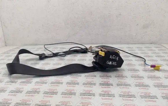 Audi A6 S6 C5 4B Middle seatbelt (rear) 4B9857807