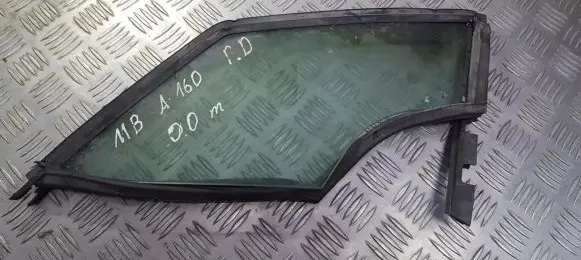 Mercedes-Benz A W168 Front door vent window glass four-door 