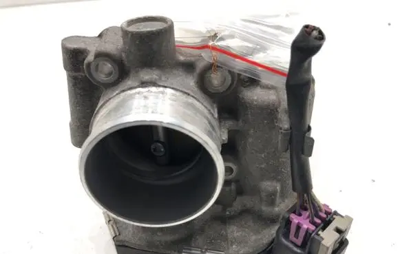 Opel Corsa D Engine shut-off valve 55562270