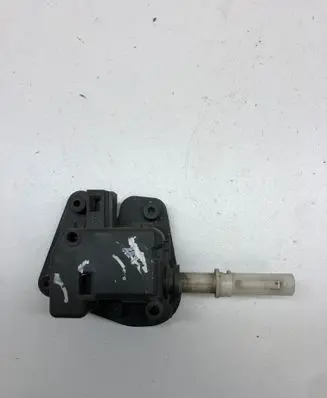 Audi A4 S4 B6 8E 8H Tailgate boot lock/latch motor 8E9827833
