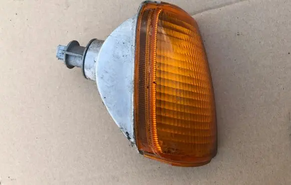 Volkswagen Polo II 86C 2F Front fender indicator light