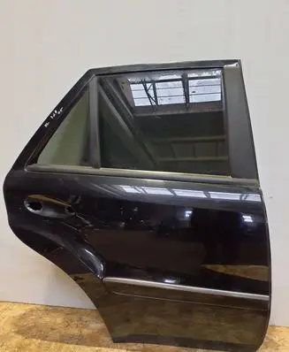 Mercedes-Benz ML W164 Rear door 