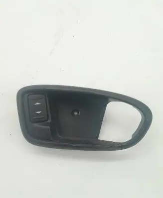 Front door exterior handle/bracket