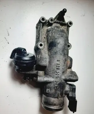 Opel Zafira A Throttle valve 08226893