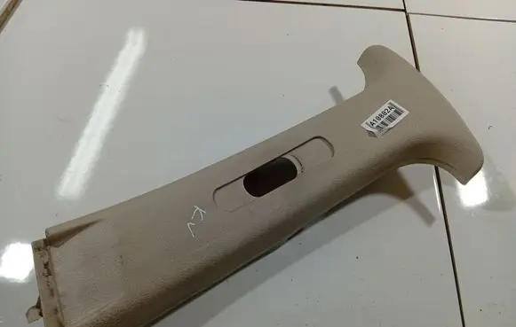 Hyundai Getz (B) pillar trim (top) 