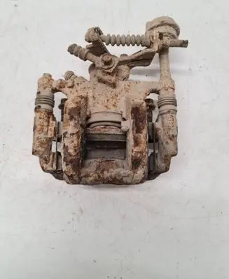 Opel Astra J Rear brake caliper 