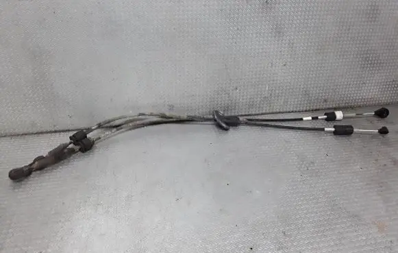Ford Focus Gear shift cable linkage
