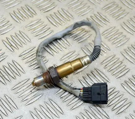 Mercedes-Benz A W176 Lambda probe sensor 0281004221 H8201395330