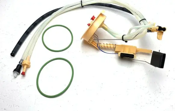 BMW 3 E92 E93 Fuel level sensor 7159160