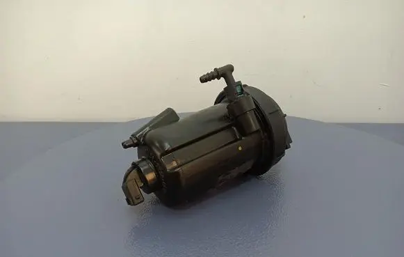 Chevrolet Captiva Fuel filter housing