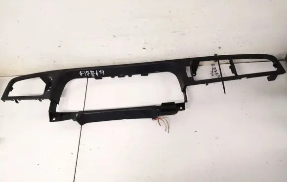 Volkswagen PASSAT B4 Dashboard trim 3a1857059b