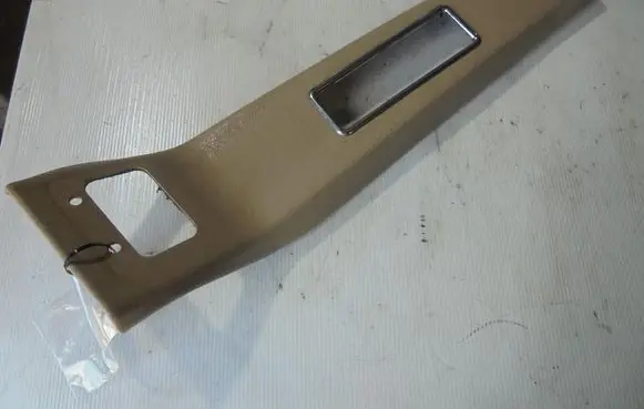 Jaguar XJ SERIE 3 (B) pillar trim (top) XJ6