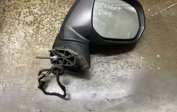 Peugeot 5008 Front door electric wing mirror 232676028