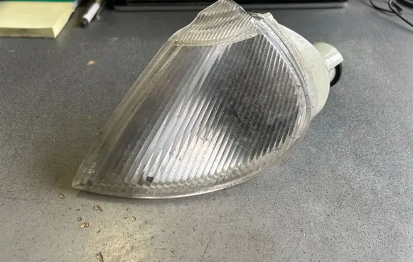 Renault Laguna I Front indicator light 7700820126 142237 2BA00684301
