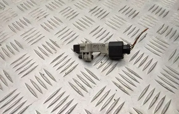 Volkswagen PASSAT B7 Crankshaft position sensor 03C906433A