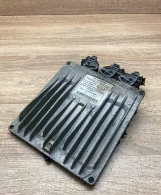 Nissan Almera N16 Engine control unit/module ECU 8200129866 8200308214