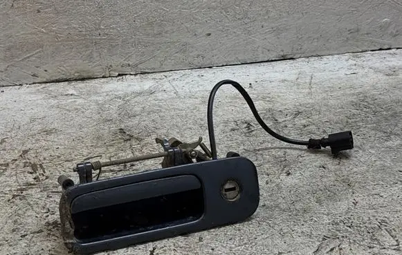 Volkswagen Golf IV Tailgate trunk handle 1J6827565A