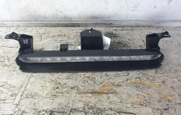 Volvo V70 Third/center stoplight 30678549