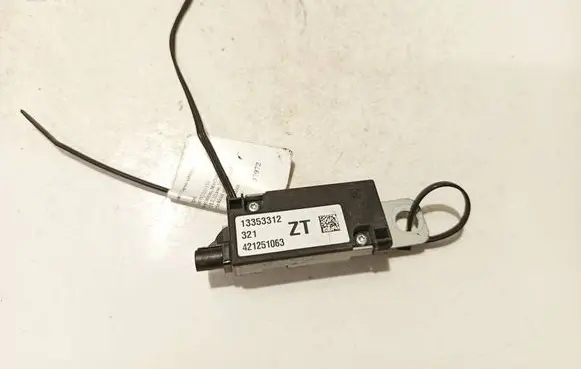 Opel Insignia A Antenna control unit 13353312 421251063