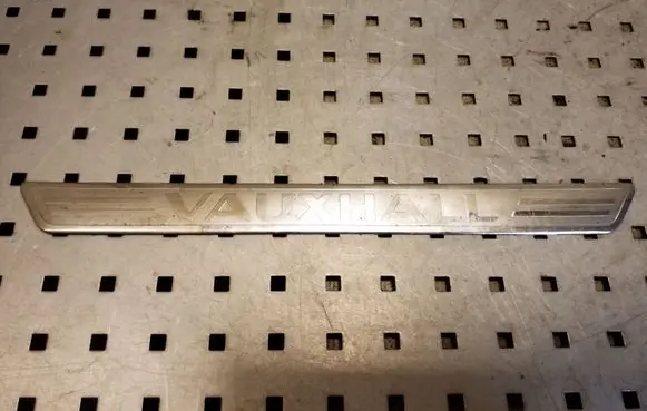 Opel Zafira C Front sill trim cover