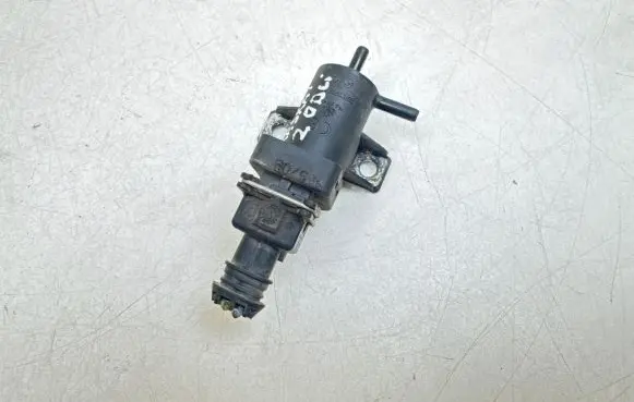 Nissan Qashqai Turbo solenoid valve 8200762597