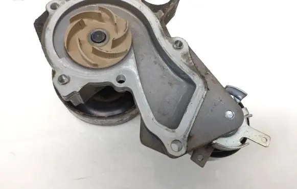 Volvo C30 Water pump 7s7g8501a2a 7s7g8505a2a 30750905