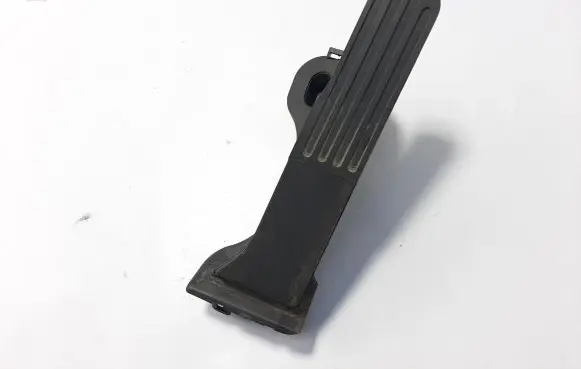 Volkswagen Golf VI Accelerator throttle pedal 1K1721503T
