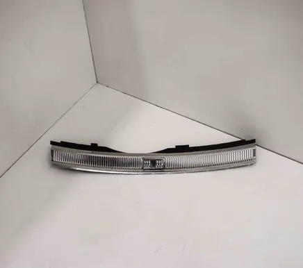 Trunk/boot sill cover protection