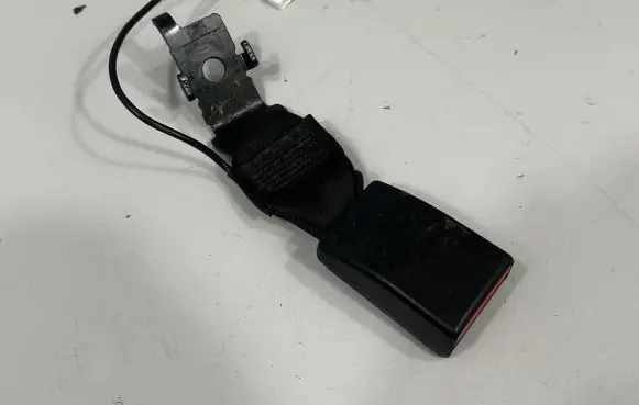 BMW X6 F16 Middle seatbelt buckle (rear) 7344695