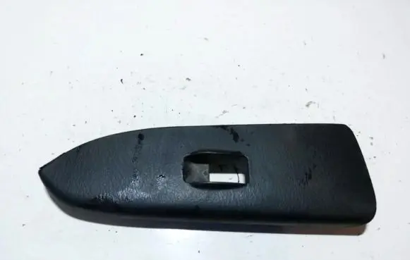 Mazda 323 F Other interior part ge4v684l1