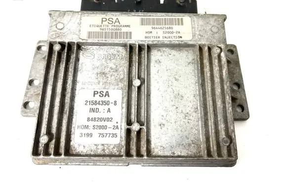 Peugeot 207 Engine control unit/module 215843508 757735