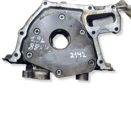 Opel Zafira B Oil pump 55215401