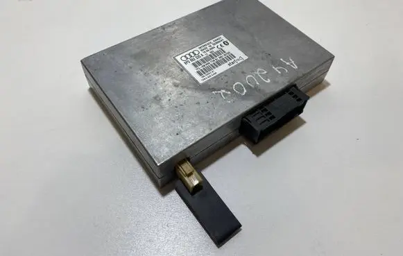 Audi A4 S4 B6 8E 8H Bluetooth control unit module 8P0862335A