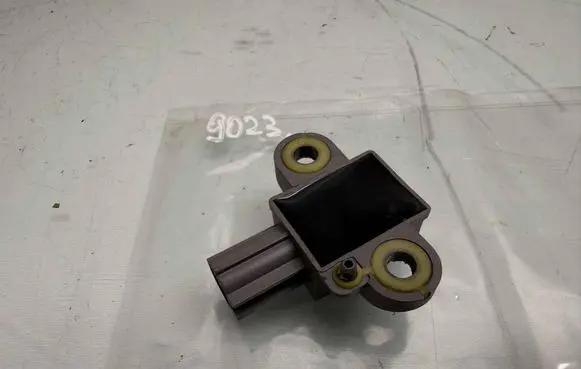 Volkswagen Golf VI Airbag deployment crash/impact sensor 1KM955557