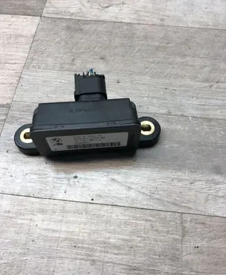BMW 3 E90 E91 ESP acceleration yaw rate sensor 6778421 GL79C02E1K 10170106373
